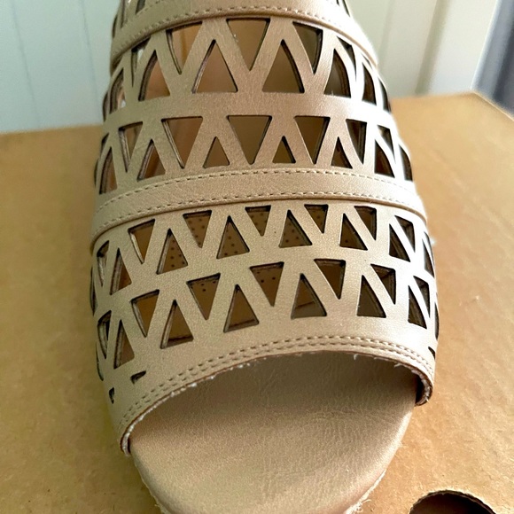 Comfortview 12WW Espadrilles - Picture 3 of 5